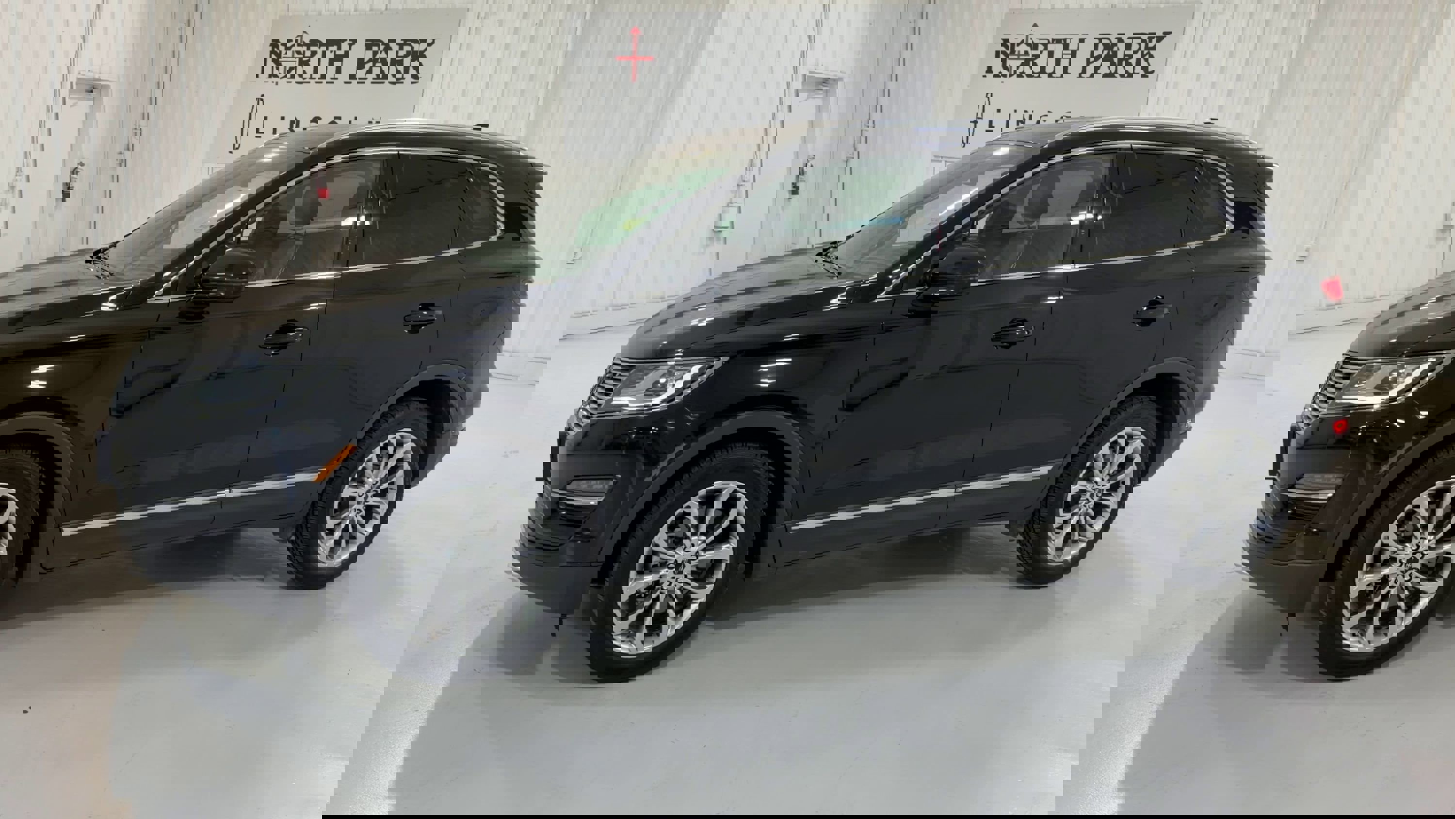 Used 2018 Lincoln MKC Select w/ Select Plus Package image 6