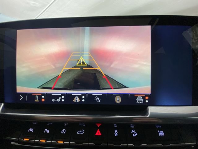 Used 2026 Chevrolet Silverado 1500 LTZ w/ LTZ Premium Package image 17