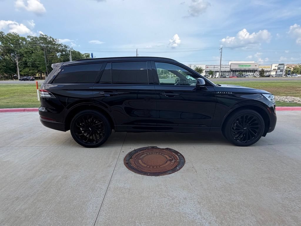 Used 2024 Lincoln Aviator Black Label w/ Jet Package AWD/4WD image 6