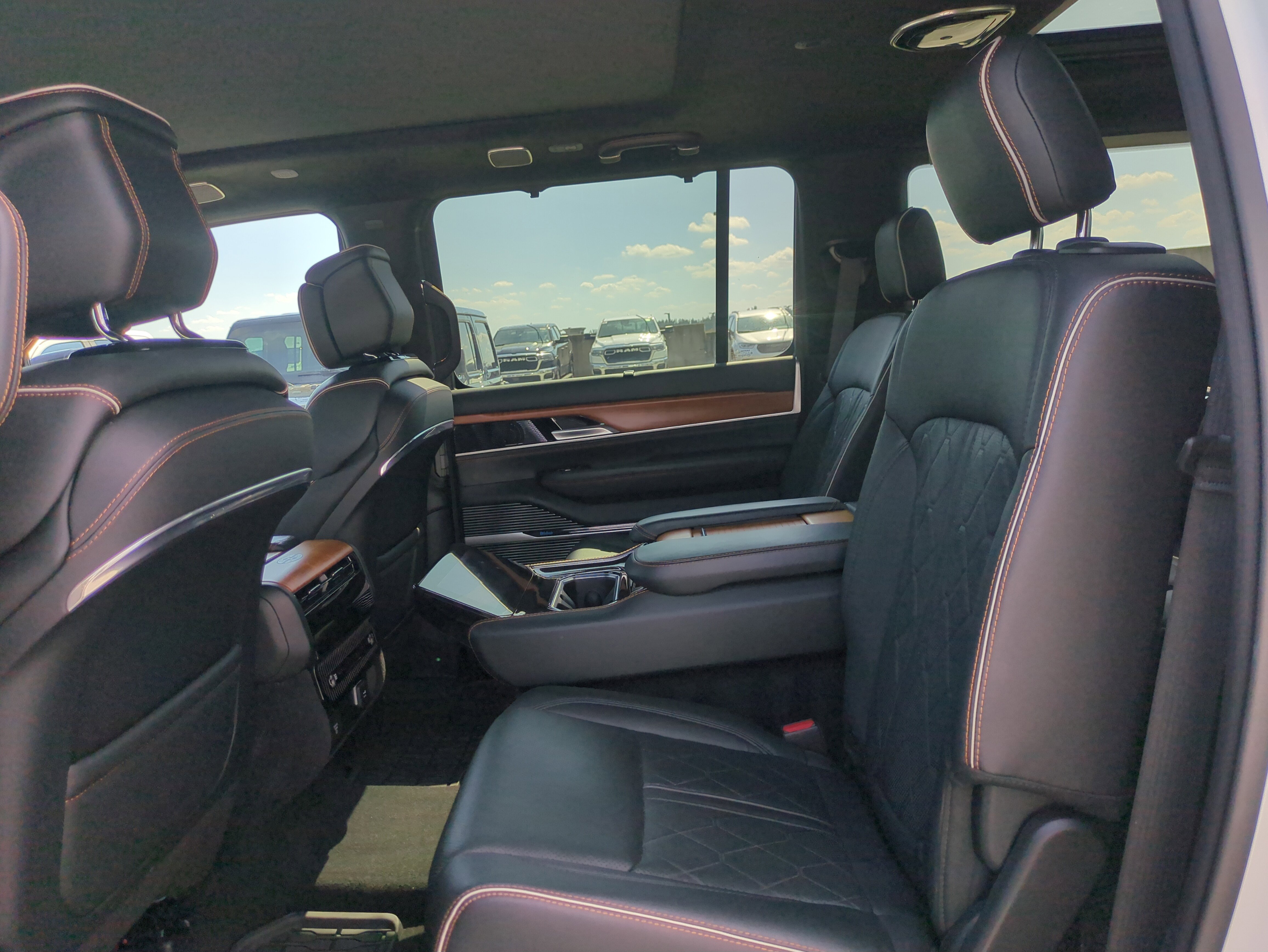 Certified 2024 Jeep Grand Wagoneer L Series III image 14