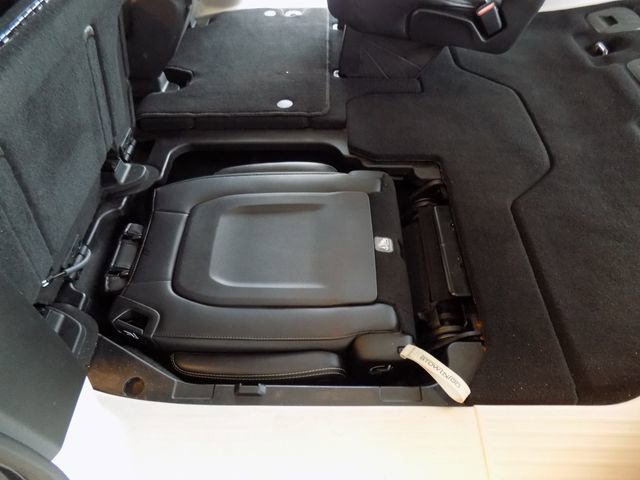 Used 2024 Chrysler Pacifica Touring-L image 31