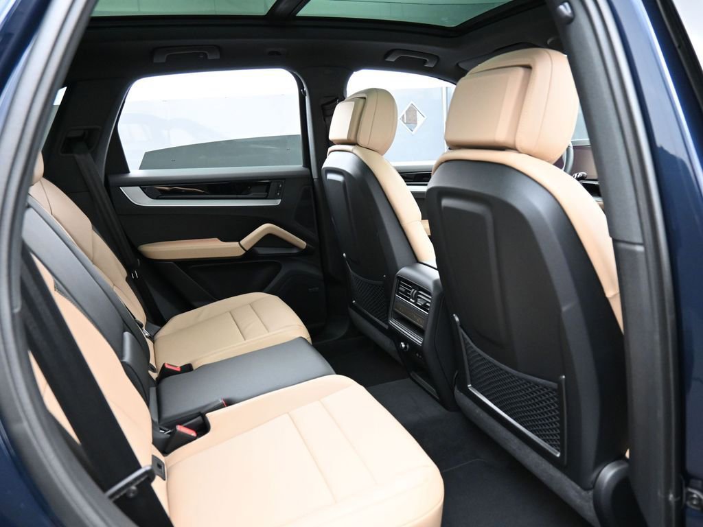 New 2026 Porsche Cayenne image 27