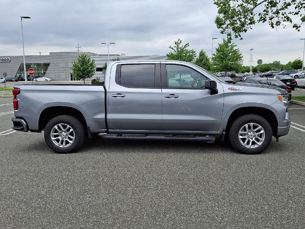 Used 2024 Chevrolet Silverado 1500 RST AWD/4WD image 10