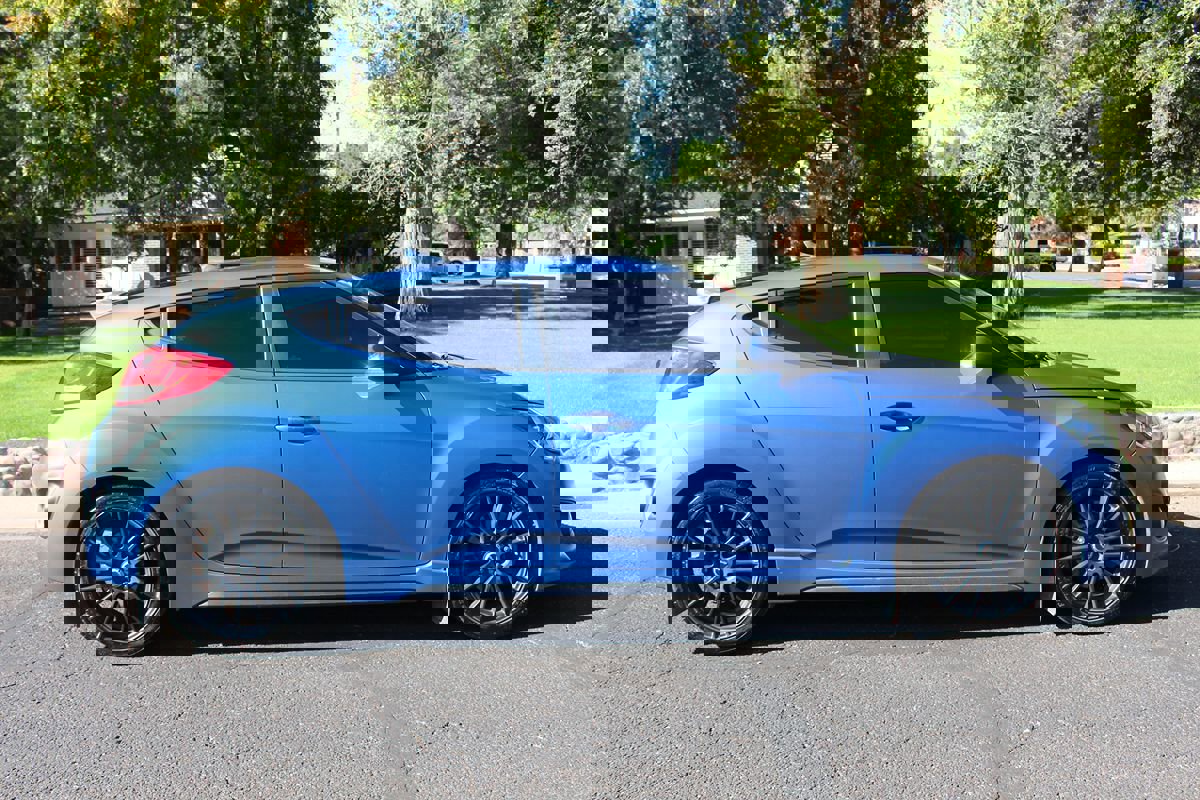 Used 2016 Hyundai Veloster Rally Edition image 3