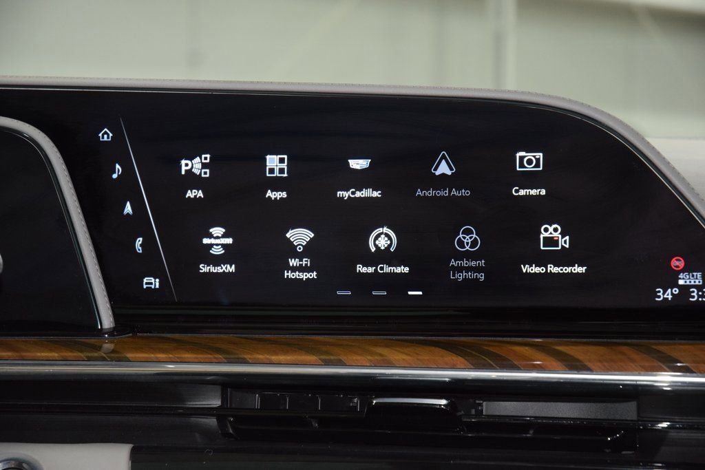 Used 2023 Cadillac Escalade ESV Premium Luxury Platinum w/ Heavy-Duty Trailer Package image 33