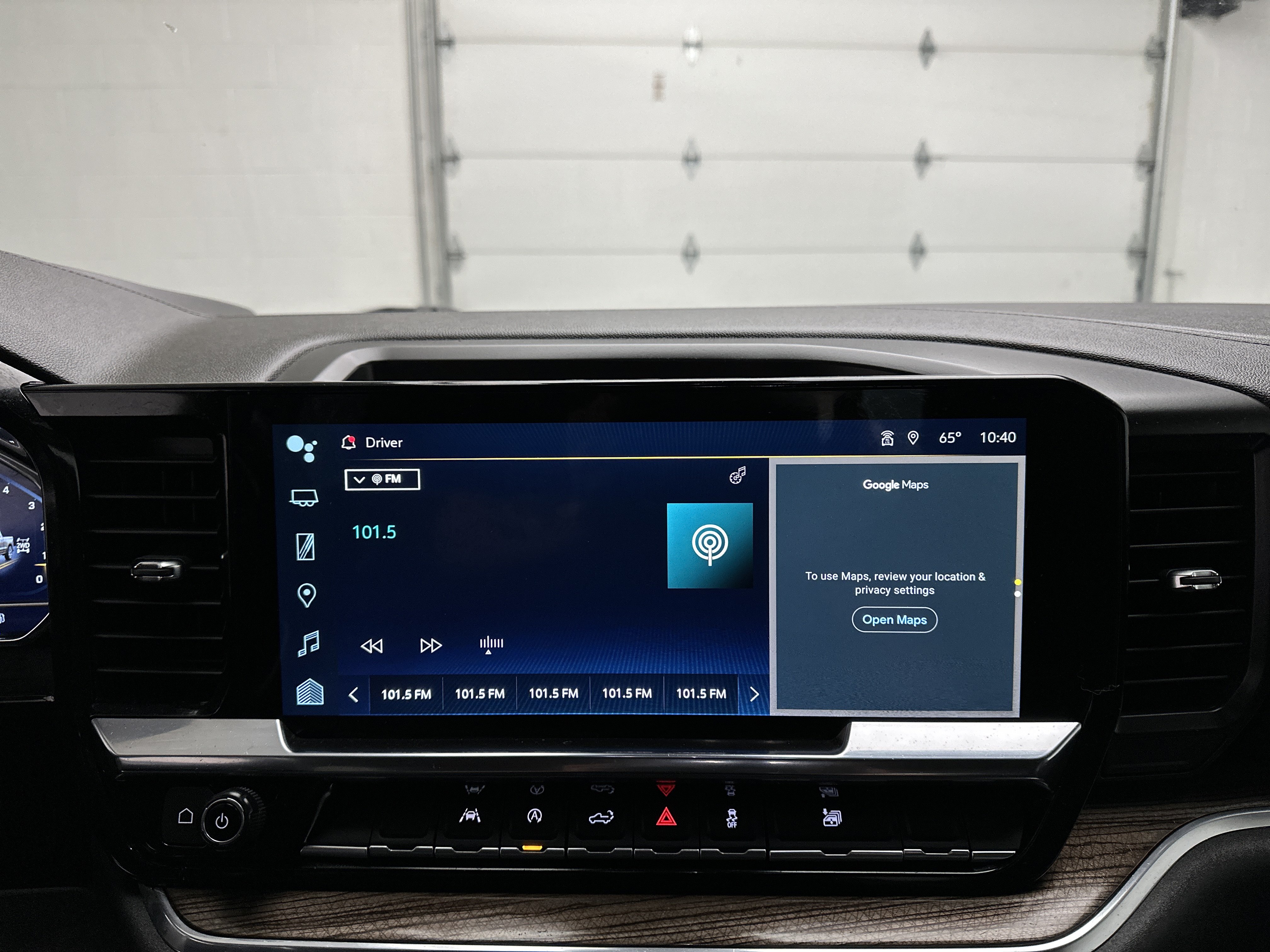 Used 2024 Chevrolet Silverado 1500 LT AWD/4WD image 30