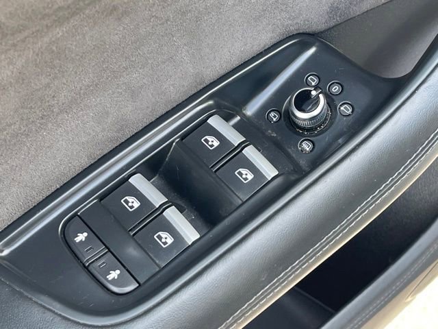 Used 2017 Audi Q7 3.0T Prestige image 17