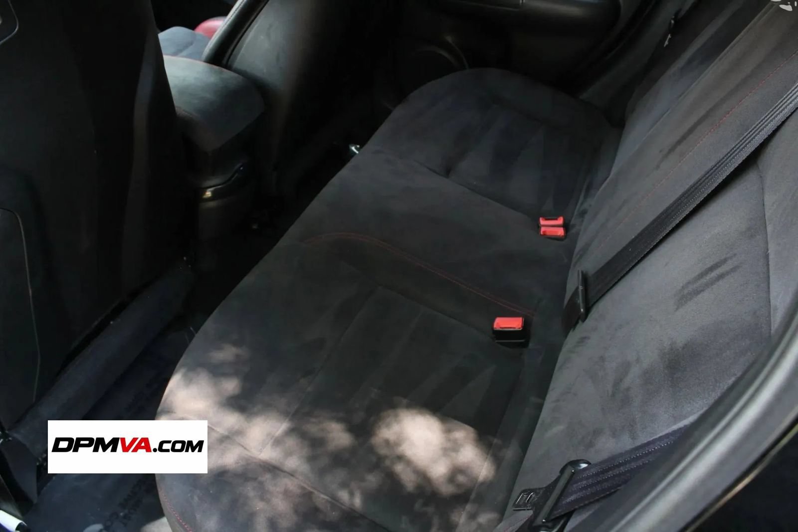 Used 2015 Nissan Juke NISMO RS w/ Interior Illumination Package AWD/4WD image 19