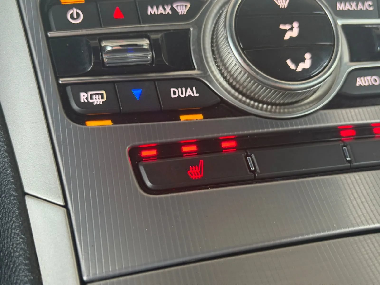 Used 2019 Lincoln MKZ Premiere AWD/4WD image 24