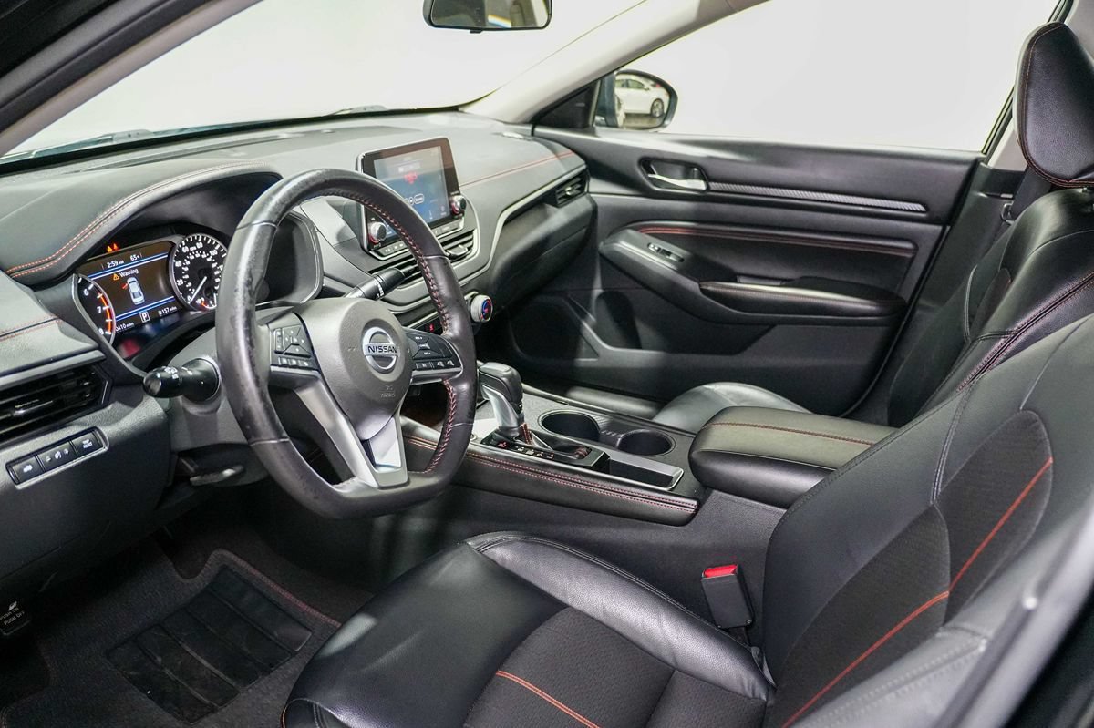 Used 2022 Nissan Altima 2.5 SR FWD image 11