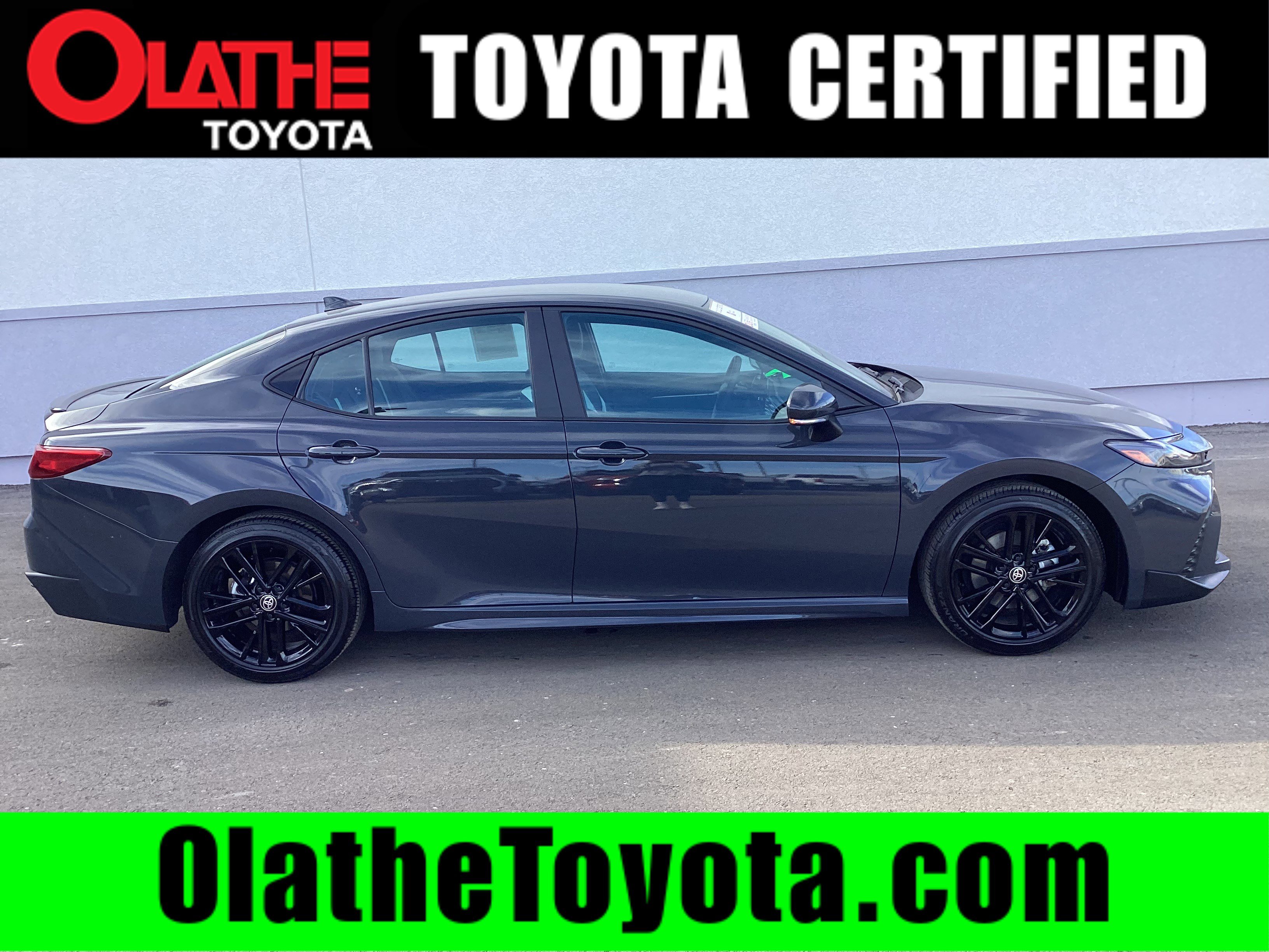 Certified 2025 Toyota Camry SE image 1