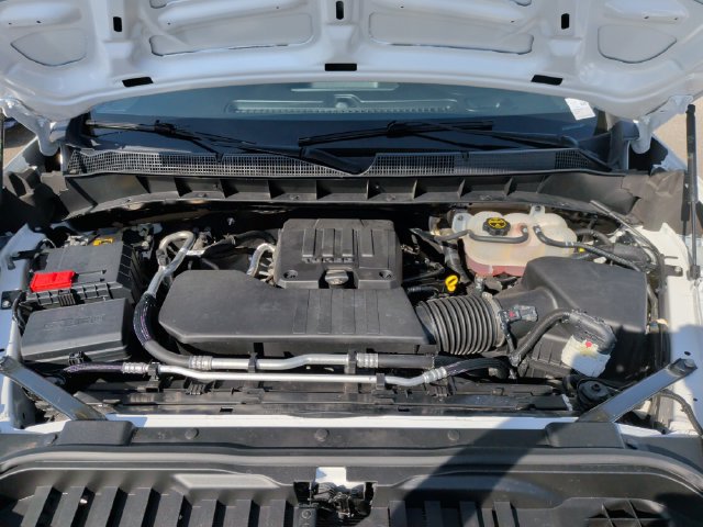 Used 2025 Chevrolet Silverado 1500 W/T w/ WT Value Package AWD/4WD image 30