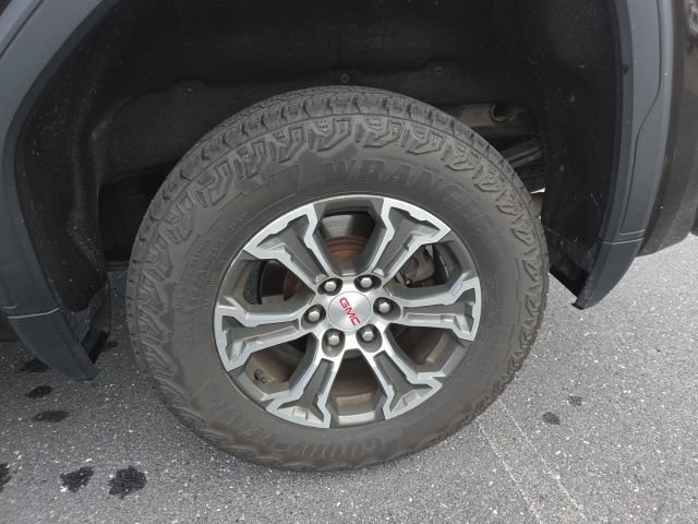 Used 2020 GMC Sierra 1500 SLE w/ SLE Value Package AWD/4WD image 30
