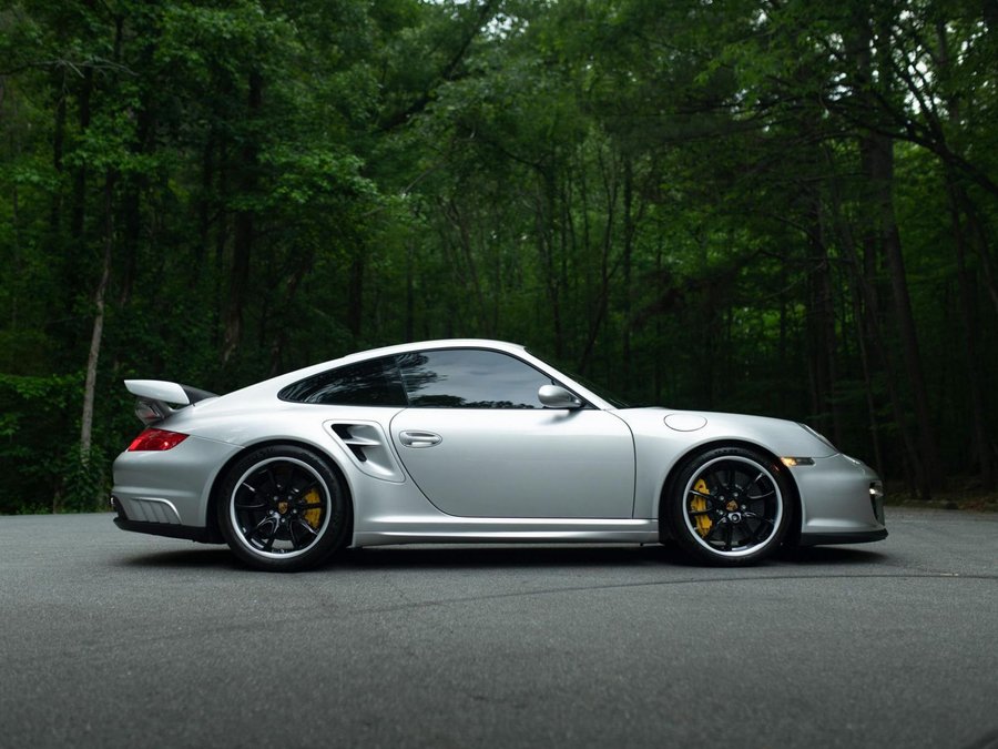 Used 2008 Porsche 911 GT2 RWD image 7
