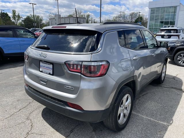 Used 2020 Jeep Compass Latitude w/ Cold Weather Group AWD/4WD image 9