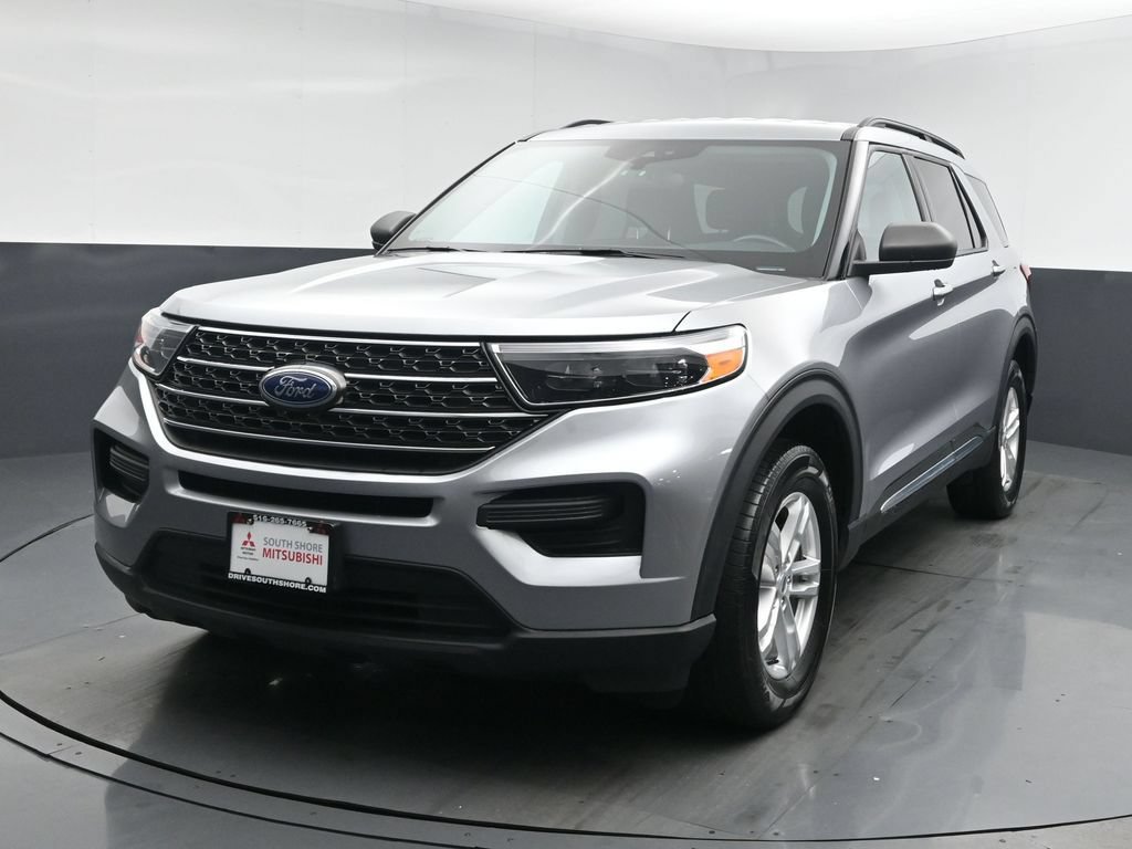 Used 2023 Ford Explorer XLT AWD/4WD image 20