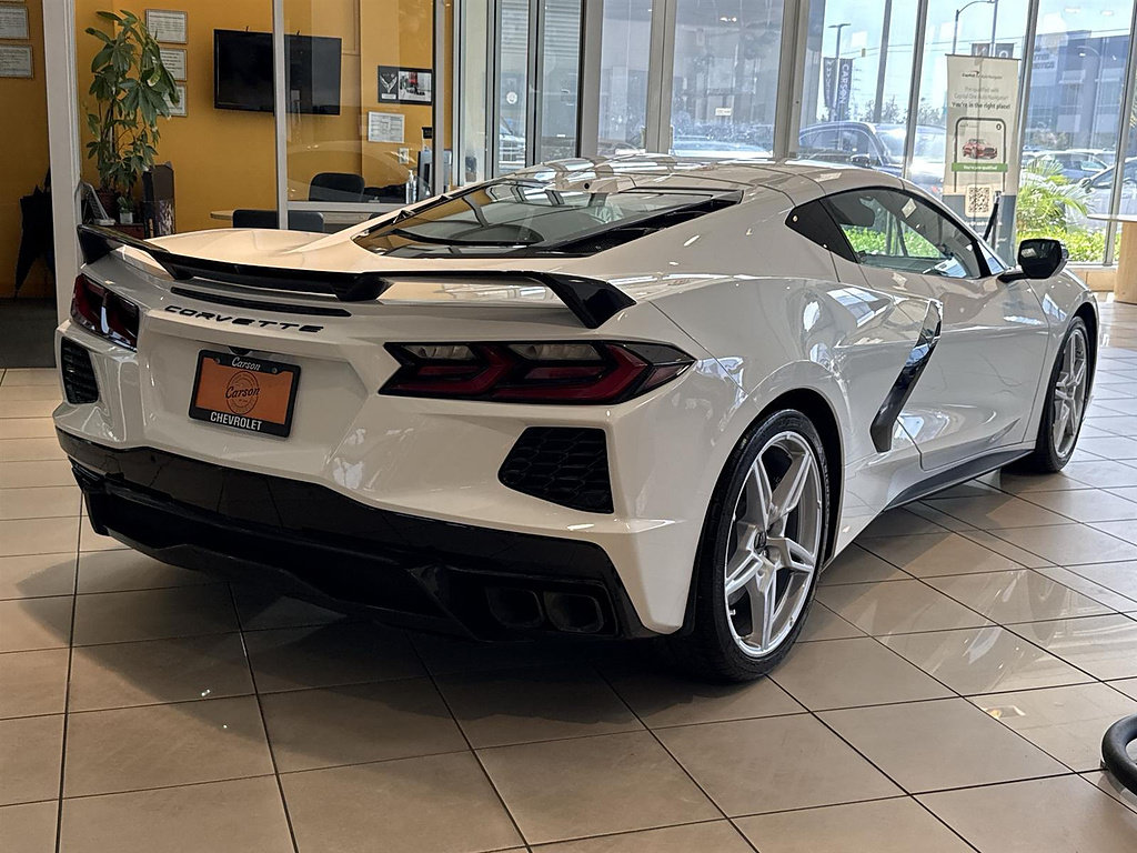 Used 2023 Chevrolet Corvette Stingray Premium Cpe w/ Z51 Performance Package RWD image 3