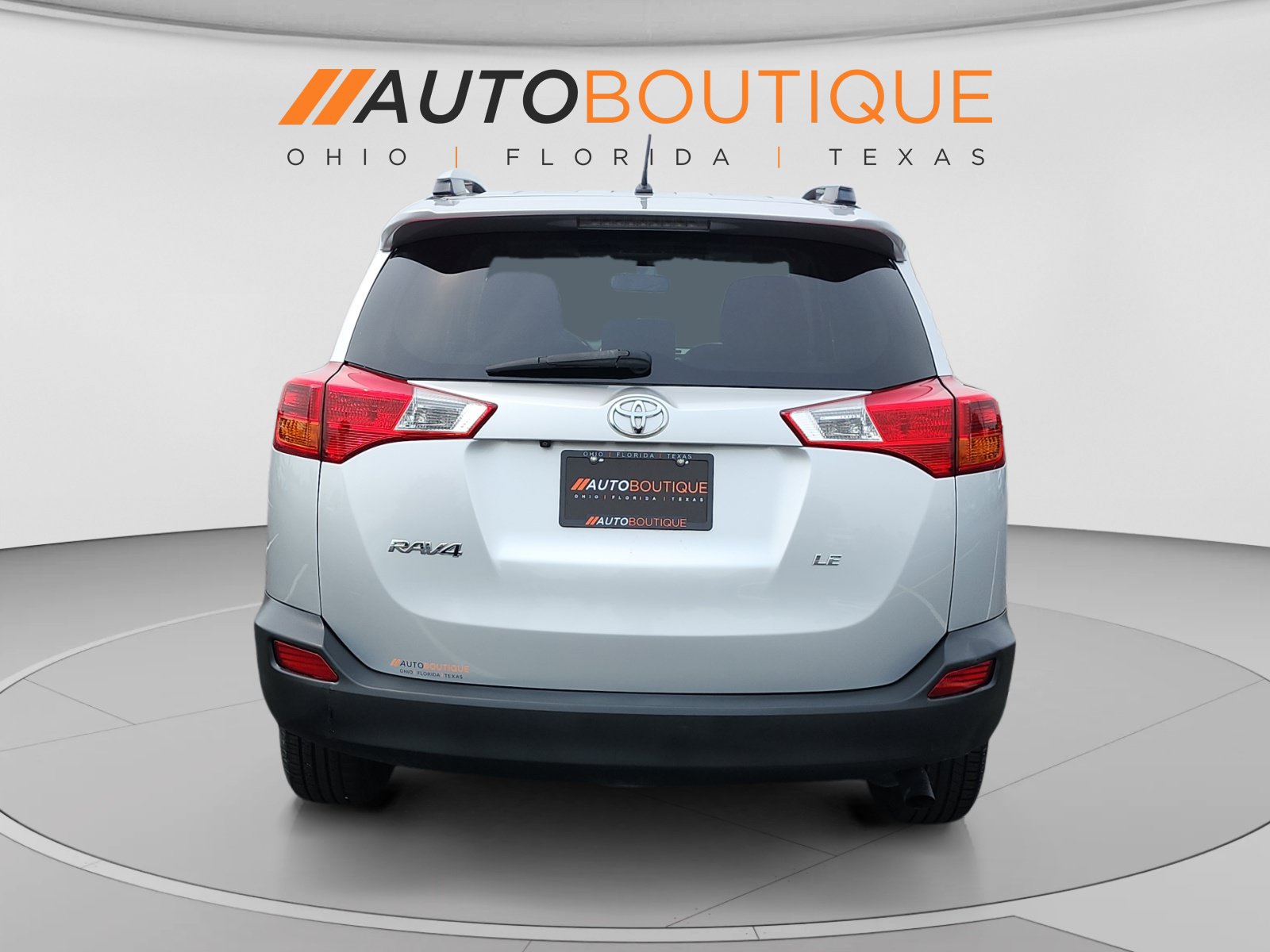 Used 2015 Toyota RAV4 LE FWD image 4