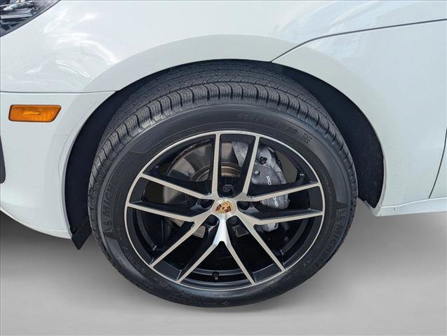 Used 2023 Porsche Macan image 25