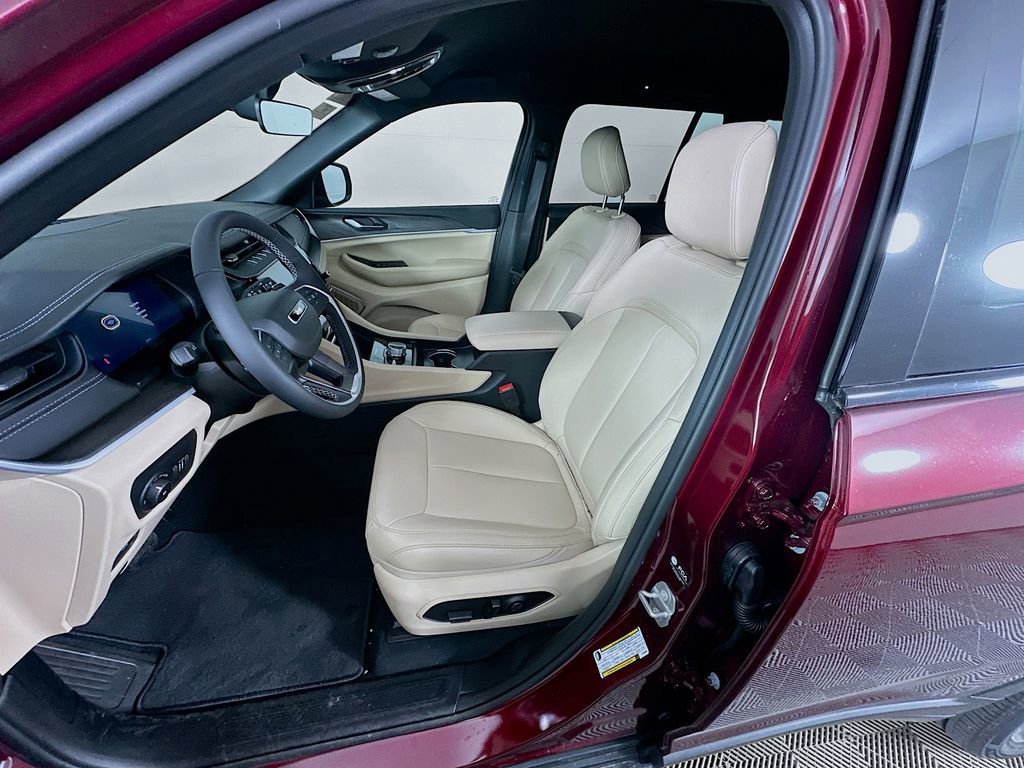 New 2026 Jeep Grand Cherokee Limited image 28