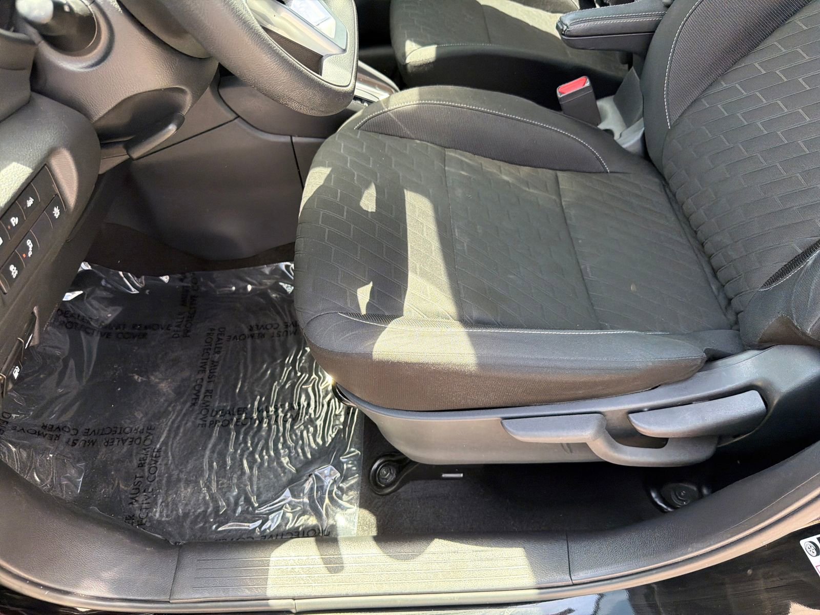 Certified 2021 Nissan Kicks S FWD image 18