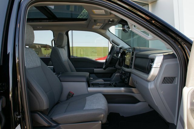 New 2026 Ford F350 XLT image 39