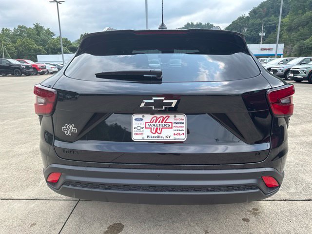 New 2026 Chevrolet Trax LT w/ Driver Confidence Package FWD image 6