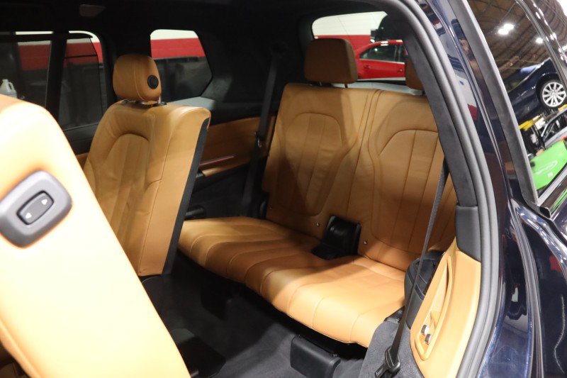 Used 2019 BMW X7 xDrive50i w/ M Sport Package AWD/4WD image 47