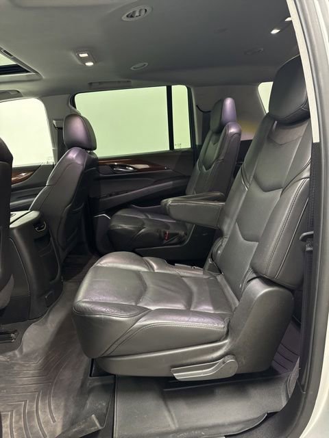 Used 2020 Cadillac Escalade ESV Luxury AWD/4WD image 21