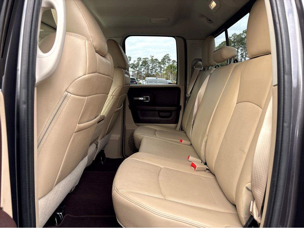 Used 2016 RAM 1500 Laramie w/ Convenience Group image 18