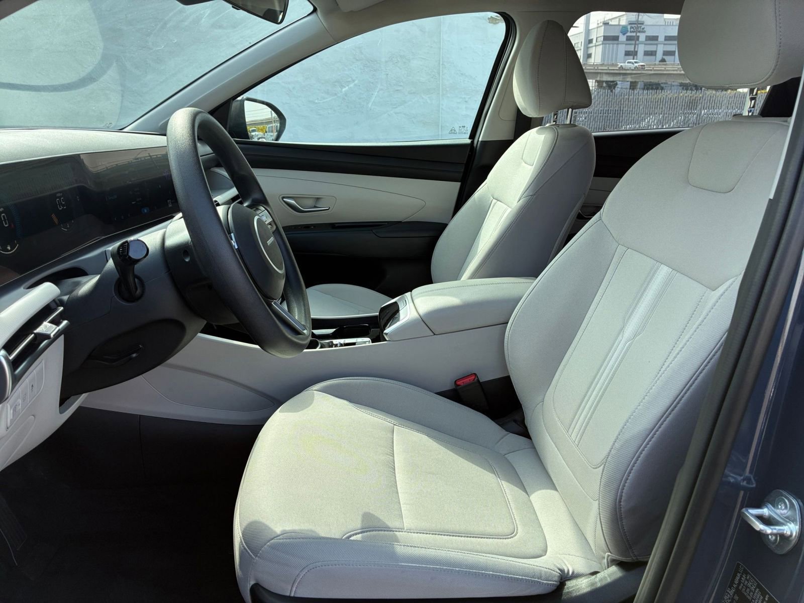 Used 2025 Hyundai Tucson SEL AWD/4WD image 29