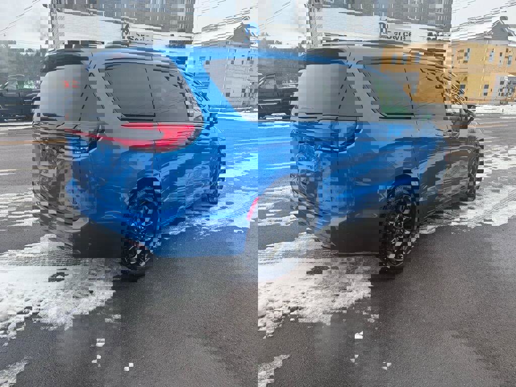 Used 2026 Chrysler Pacifica Select w/ S Appearance Package image 5