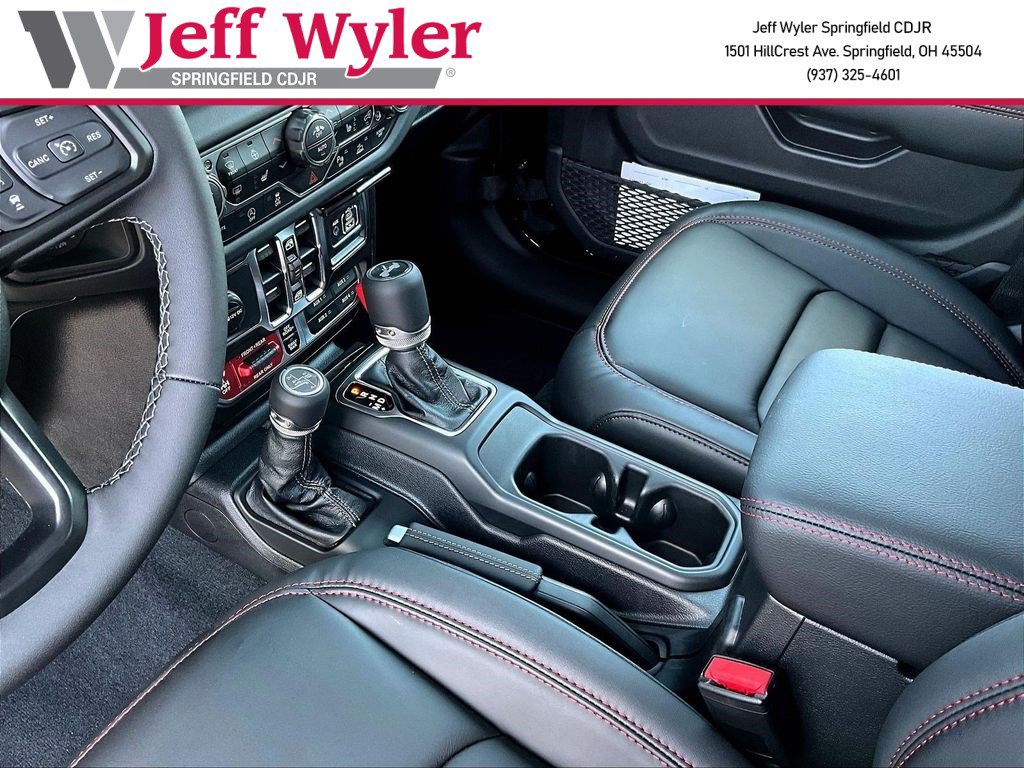 New 2027 Jeep Wrangler Unlimited Rubicon AWD/4WD image 13