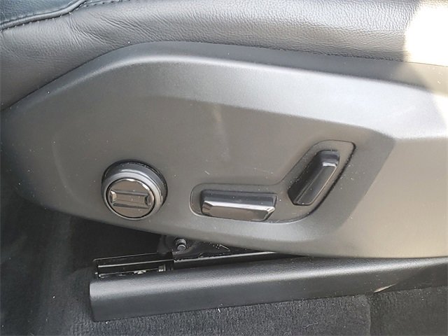 Used 2023 Volvo XC60 T8 Core w/ Climate Package image 19