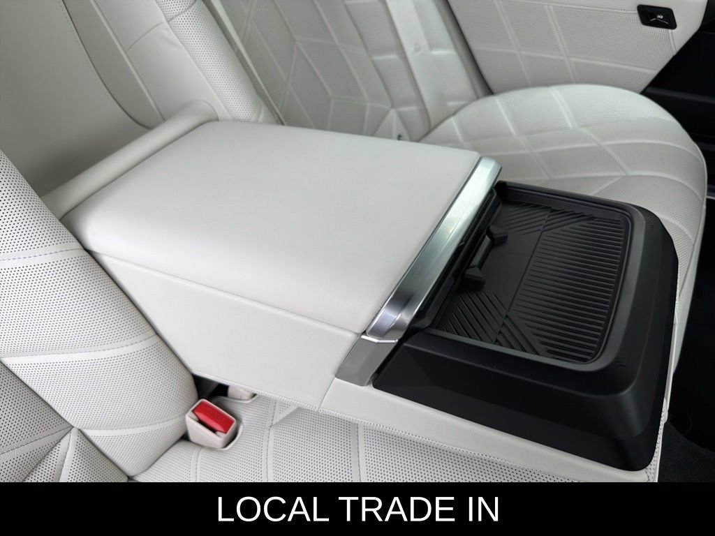 Used 2025 BMW 760i xDrive AWD/4WD image 16