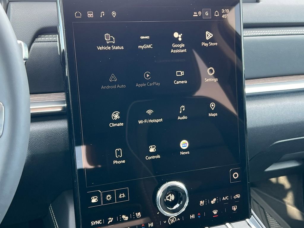 New 2026 GMC Terrain Denali w/ LPO, Floor Liner Package image 23