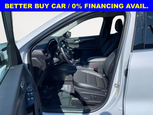 New 2025 Ford Escape SE image 9