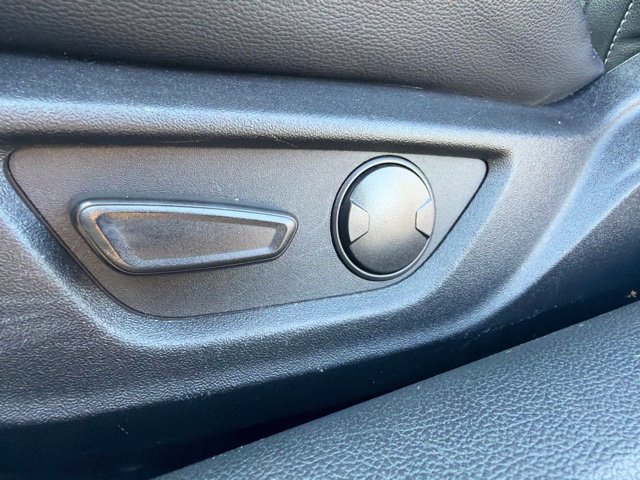 Used 2022 Ford Mustang Premium RWD image 30