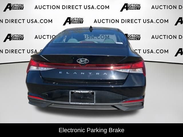 Used 2023 Hyundai Elantra SEL w/ Convenience Package image 8