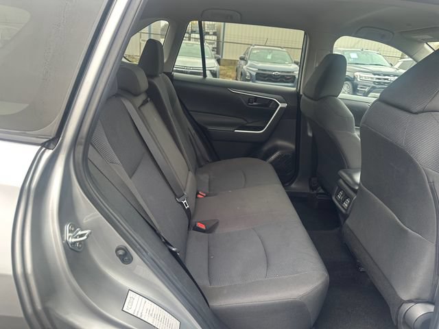 Used 2024 Toyota RAV4 LE FWD image 10