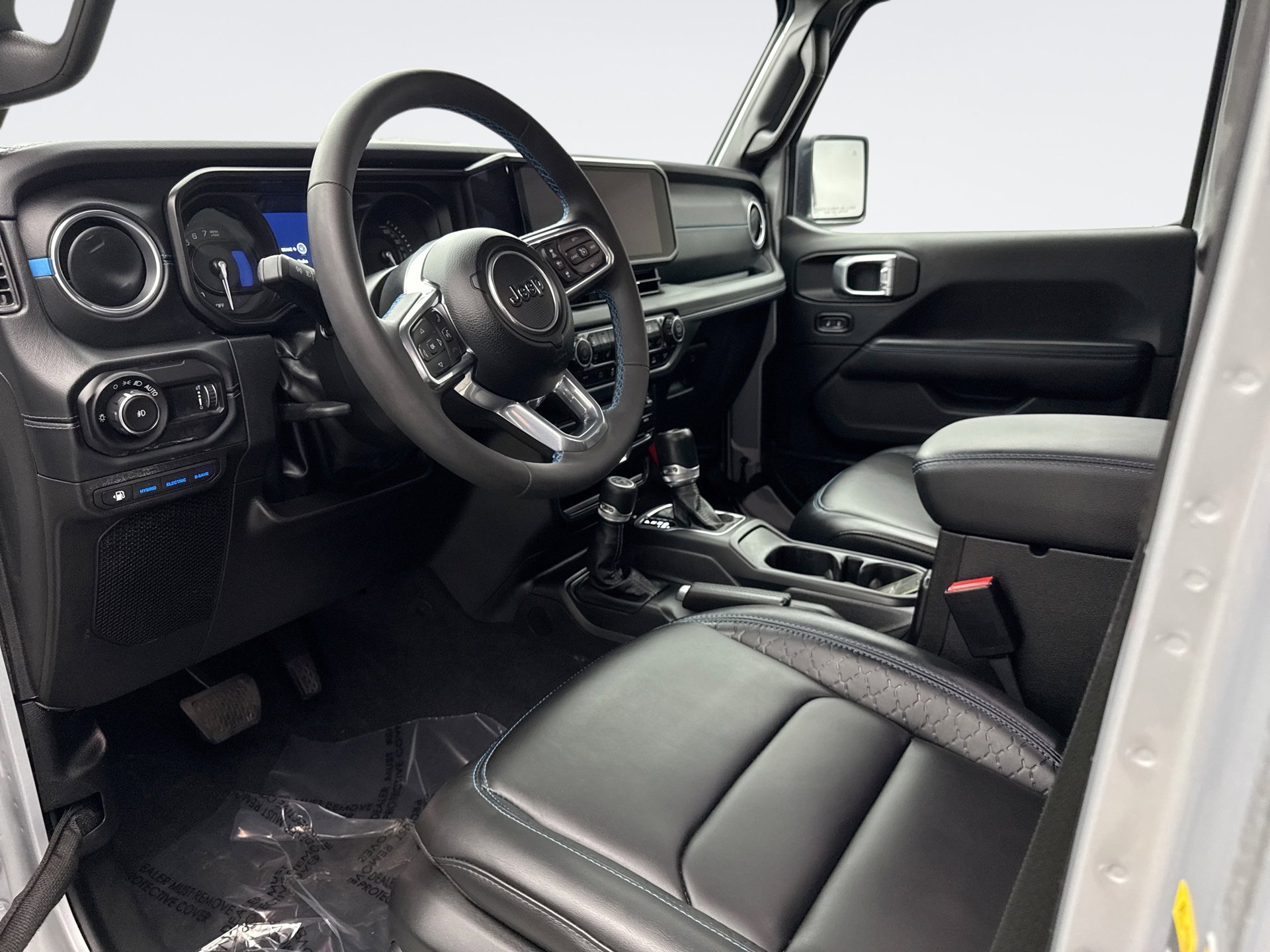 Used 2024 Jeep Wrangler High Altitude image 10
