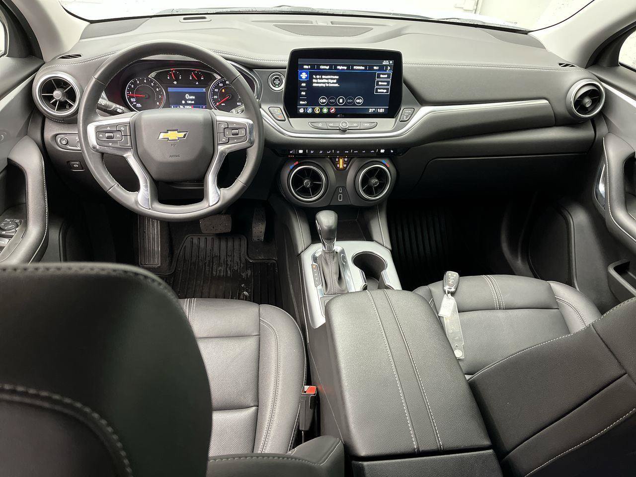 Certified 2024 Chevrolet Blazer LT w/ Midnight/Sport Edition AWD/4WD image 4
