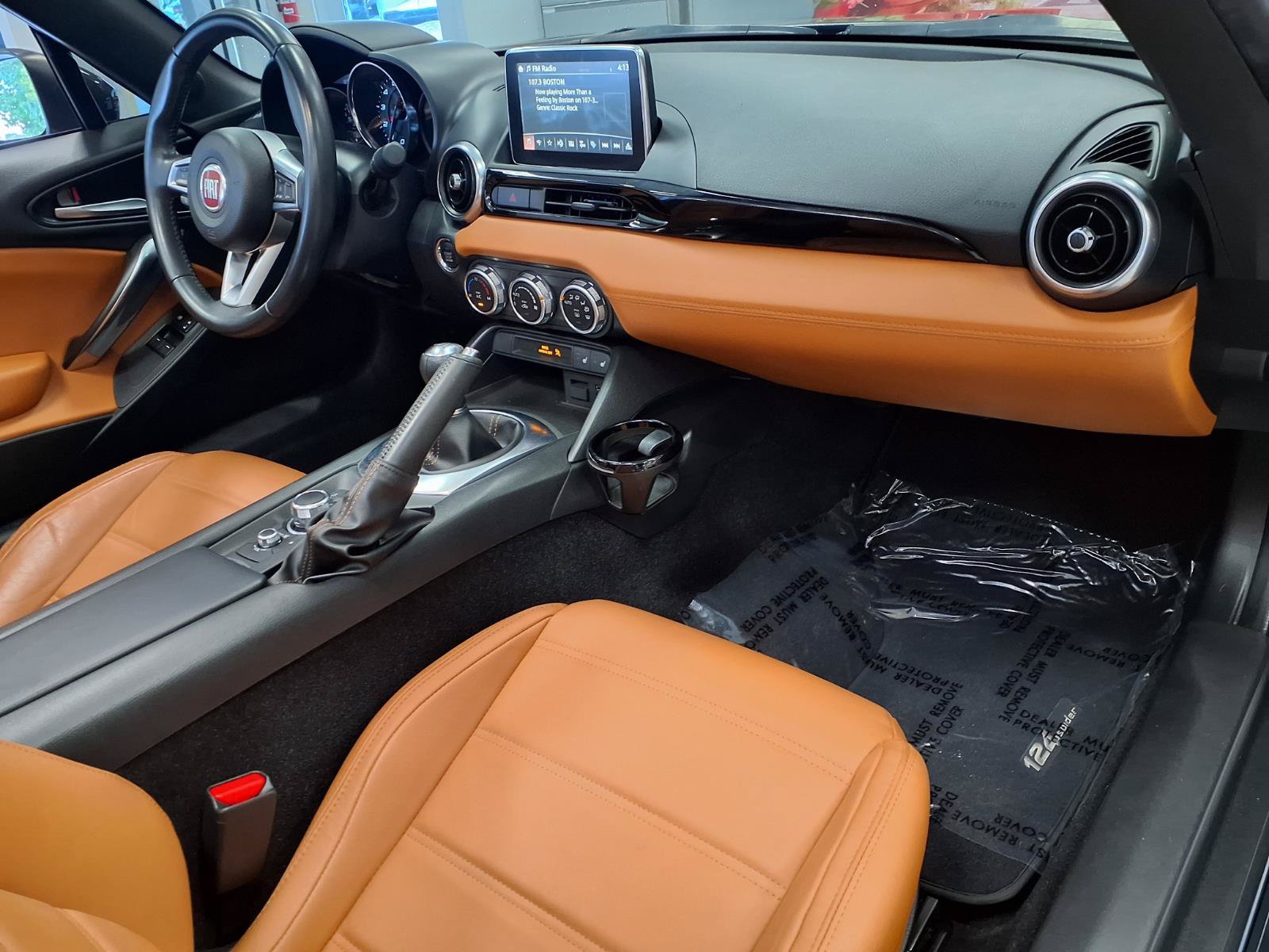 Used 2018 FIAT 124 Spider Lusso RWD image 9