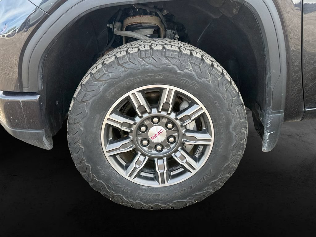 Used 2024 GMC Sierra 1500 AT4 w/ Technology Package AWD/4WD image 13