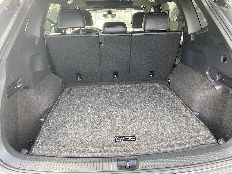 Used 2022 Volkswagen Tiguan SE R-Line image 23