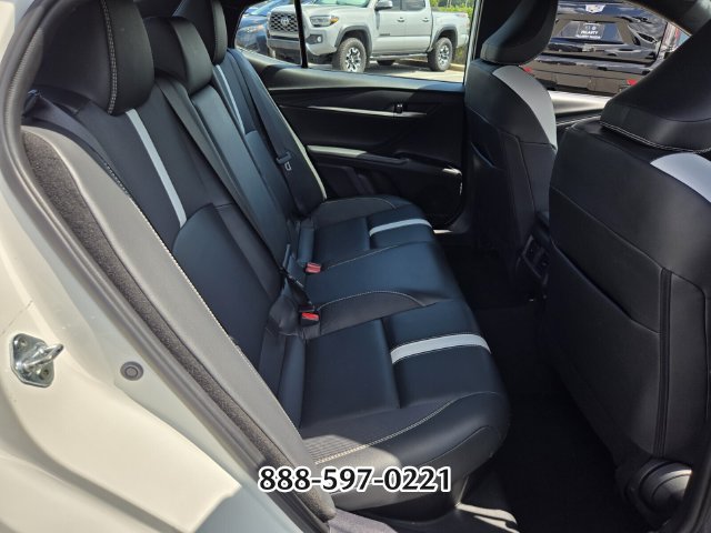 Used 2025 Toyota Camry SE FWD image 17