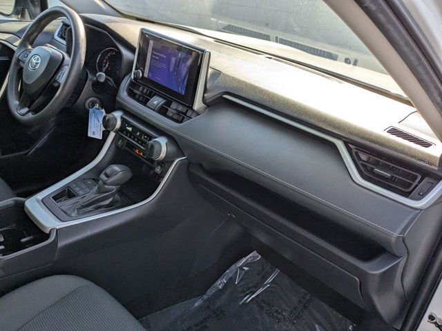 Used 2024 Toyota RAV4 LE image 6