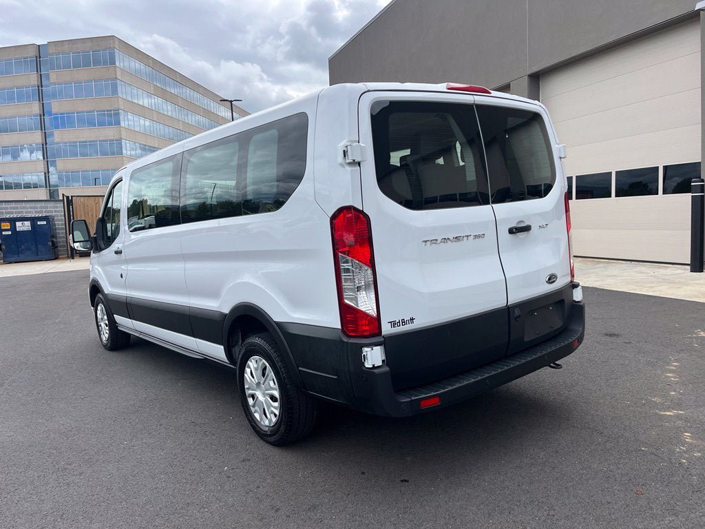 Used 2025 Ford Transit 350 XLT RWD image 5