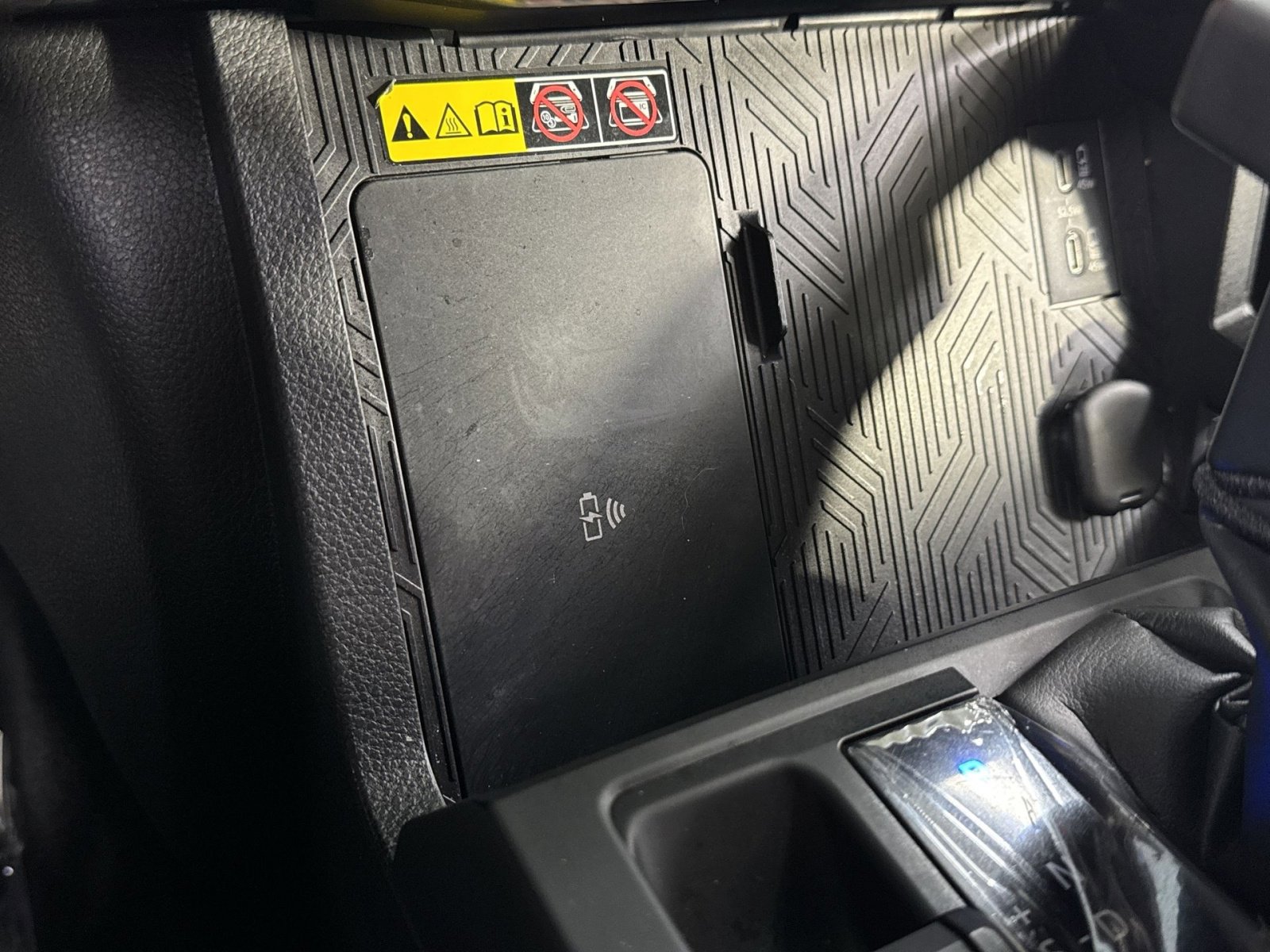 Used 2025 Toyota Tacoma TRD Sport w/ TRD Sport Upgrade Package image 35