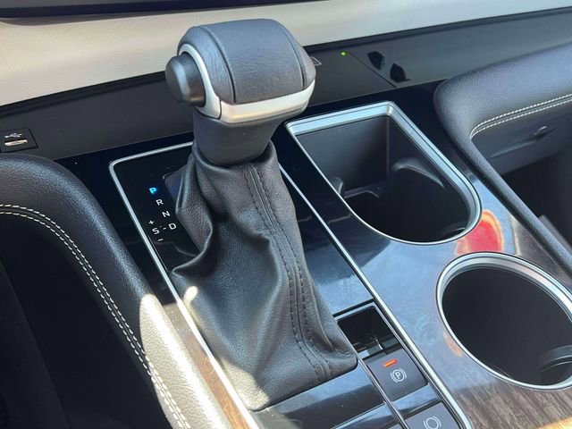 Certified 2025 Toyota Sienna Limited image 29